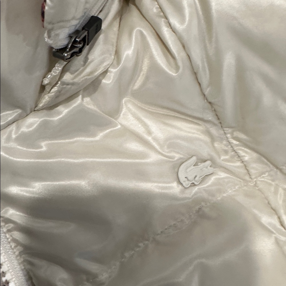 Lacoste Cream and Red Patterned down hooded reversible jacket. Sz 42 medium - Picture 7 of 7